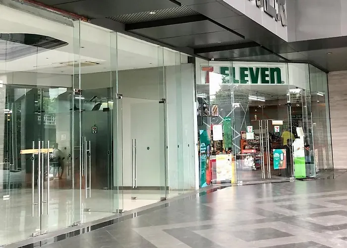 In Qc Wifi With Free Pool & Gym Access Mrt Accessible Manila