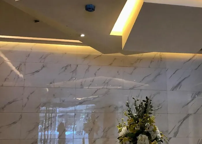 Apartment In Qc Wifi With Free Pool & Gym Access Mrt Accessible *