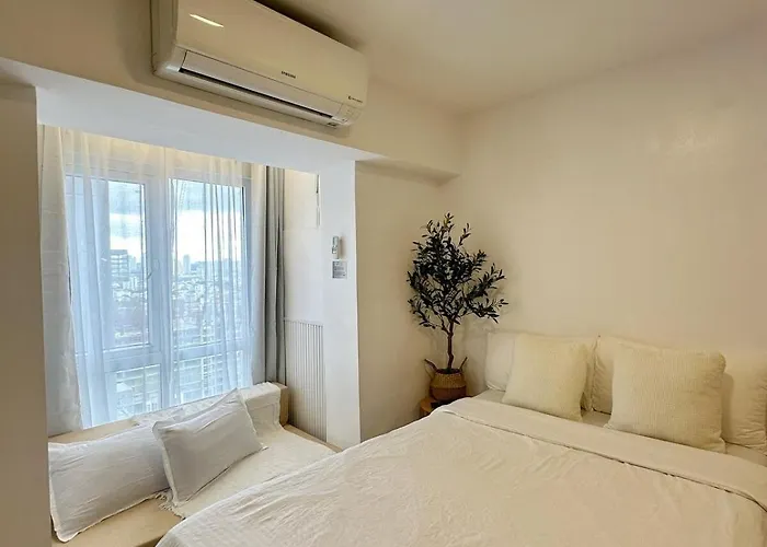 In Qc Wifi With Free Pool & Gym Access Mrt Accessible Apartment *